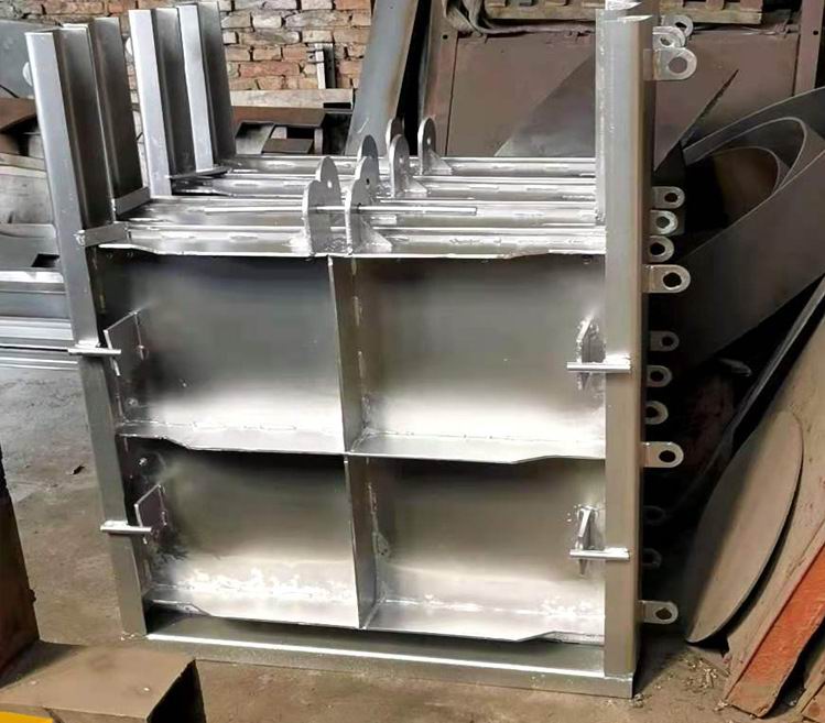 鋼製下開式堰門